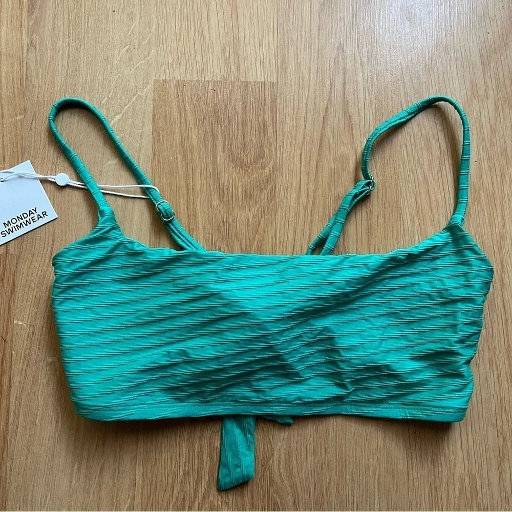 Monday swimwear Bahamas top in jade size V XL GREEN TIE BACK